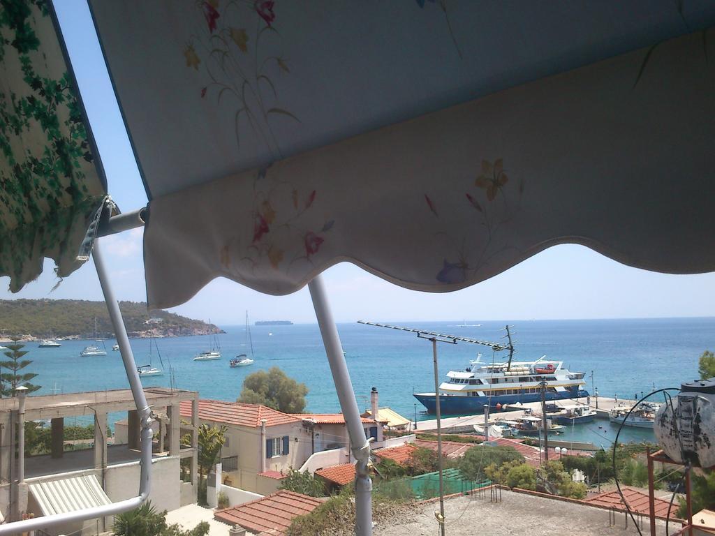 Hotel Liberty 1 Agia Marina  외부 사진