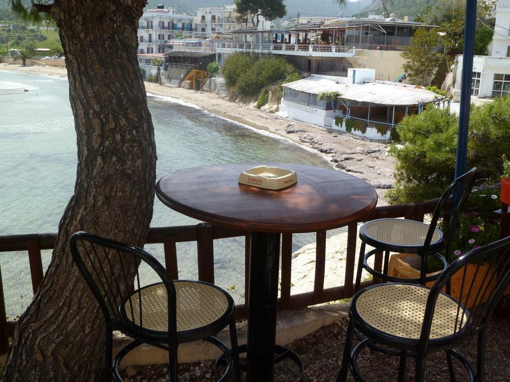Hotel Liberty 1 Agia Marina  외부 사진